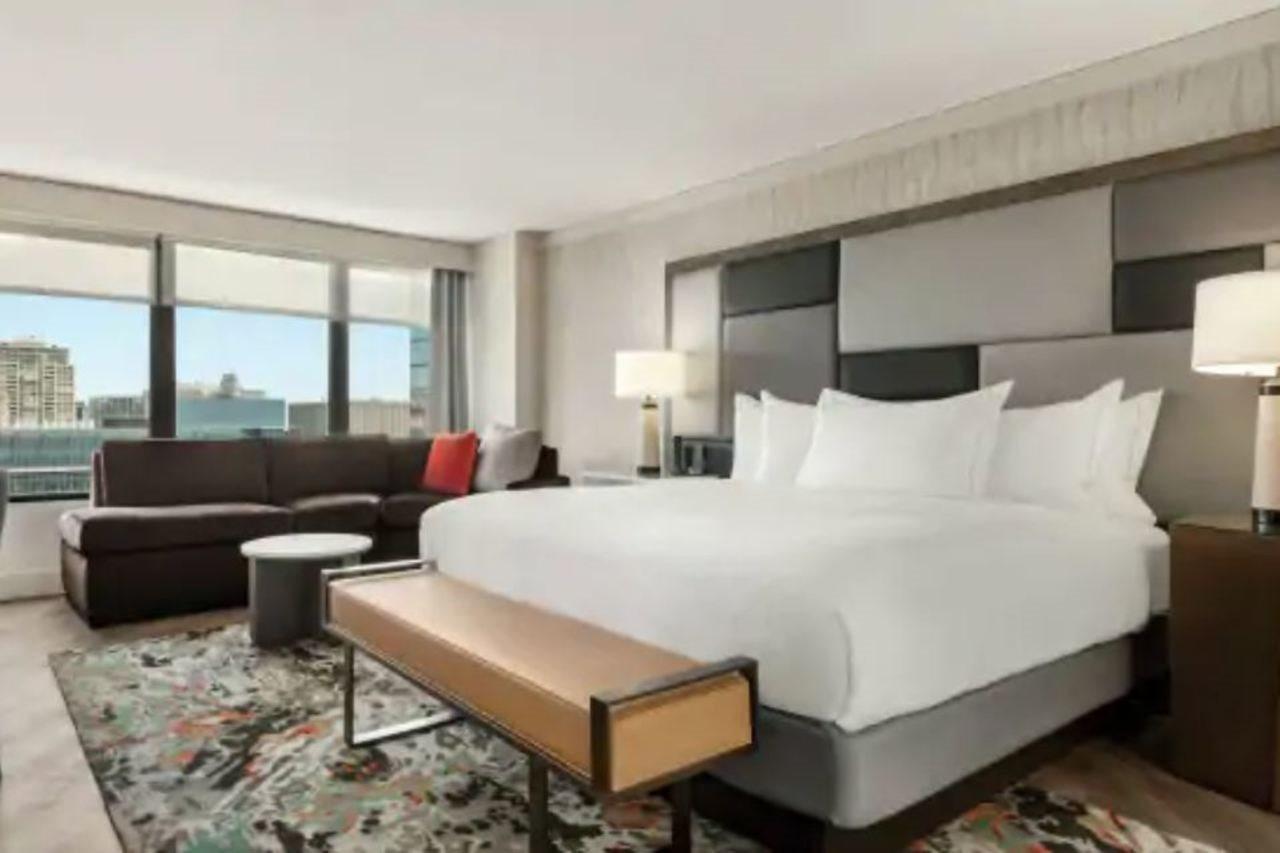 Готель Hilton Grand Vacations Club Chicago Magnificent Mile Екстер'єр фото